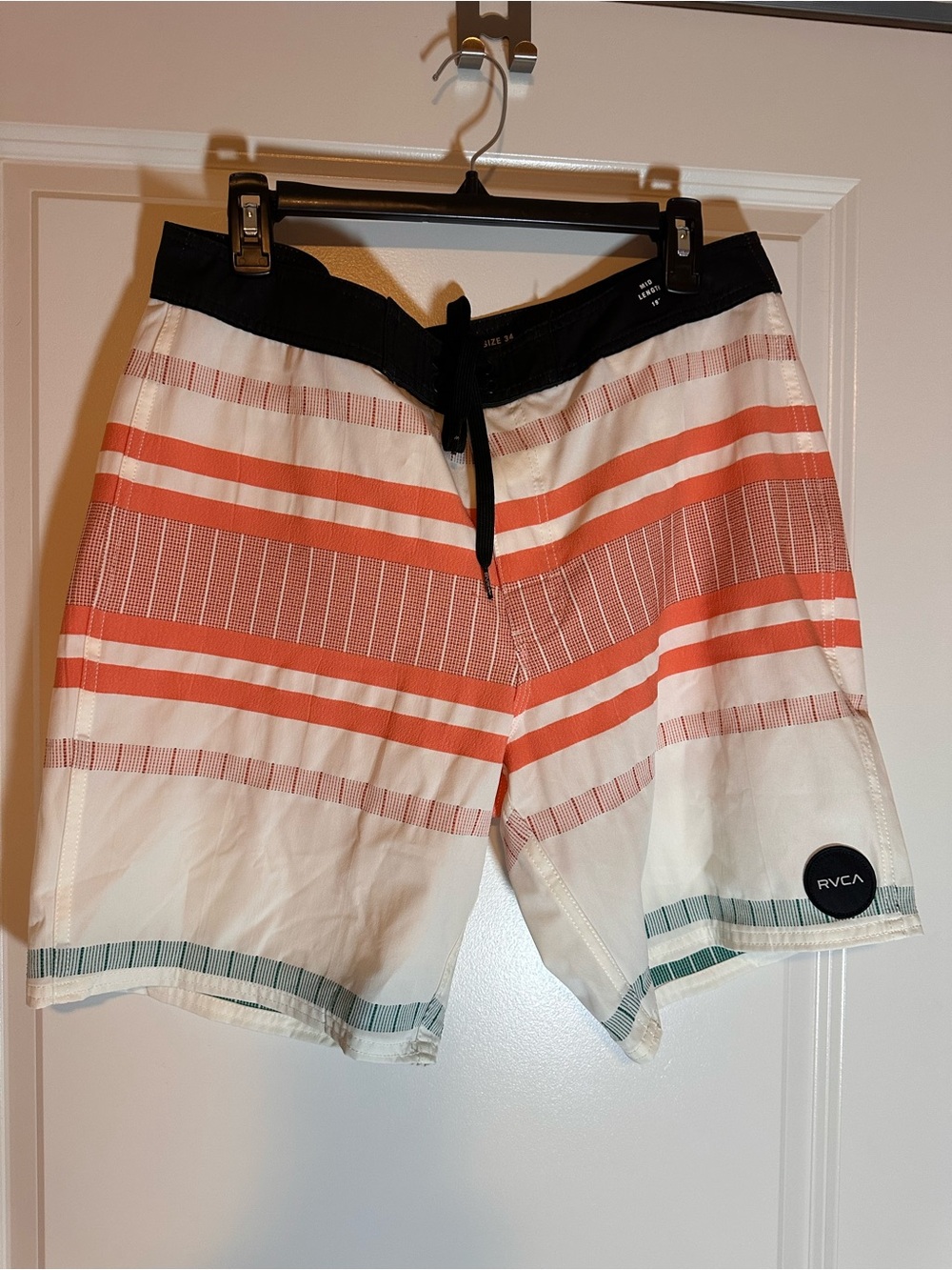 RVCA Men’s performance, board shorts size 34